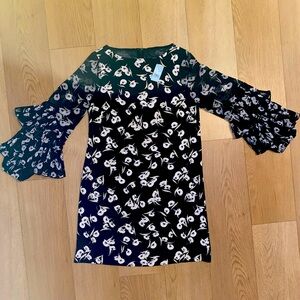NWT Ann Taylor Black and White Floral Dress Size 2